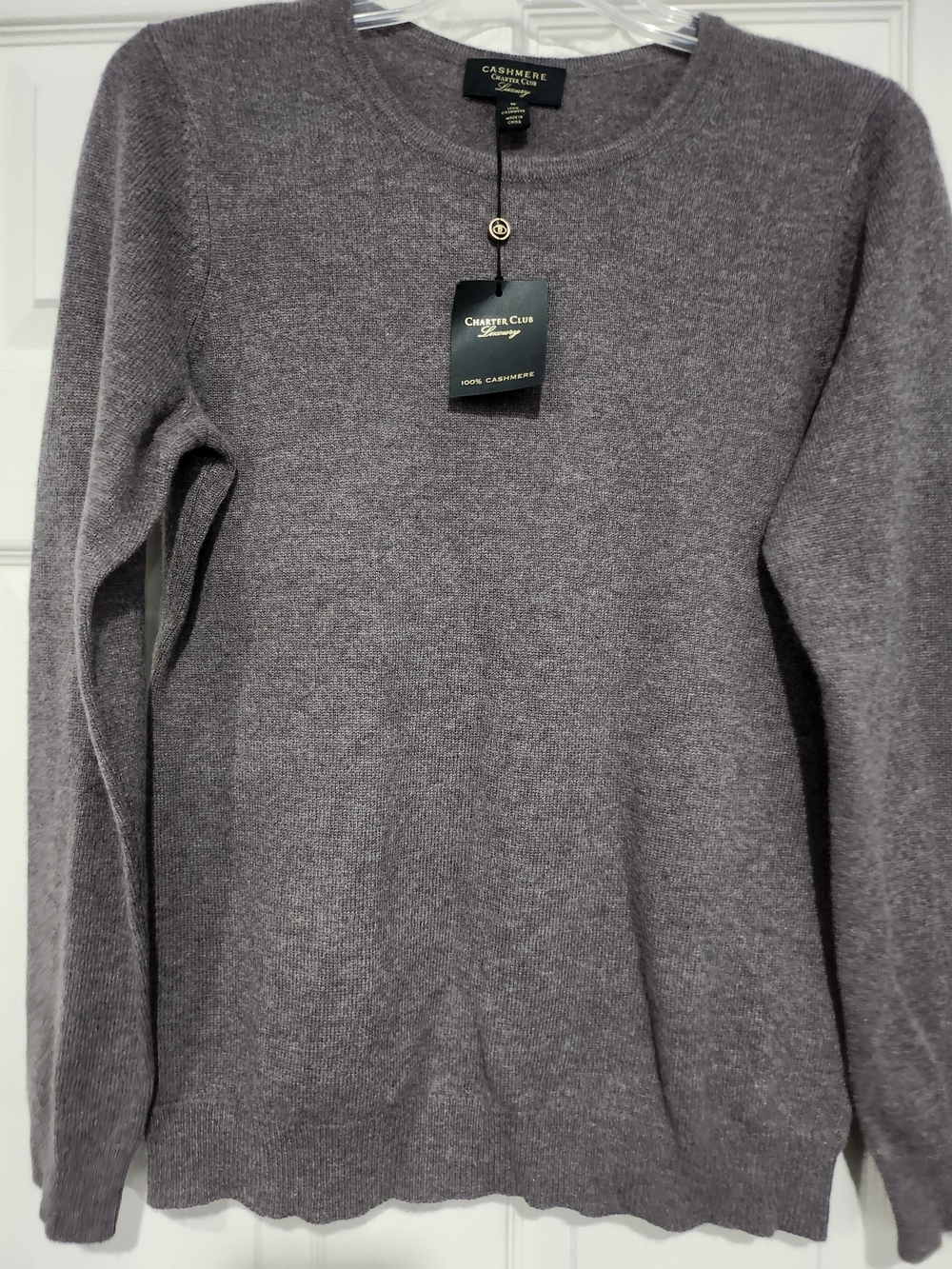 197. NWOT Charter Club Gray Cashmere Crewneck Sweater